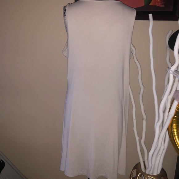 Sequin Detailed Dress - Picture 7 of 10